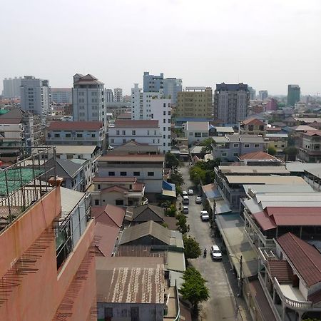 Tan Tower Hotel Phnom Penh Esterno foto