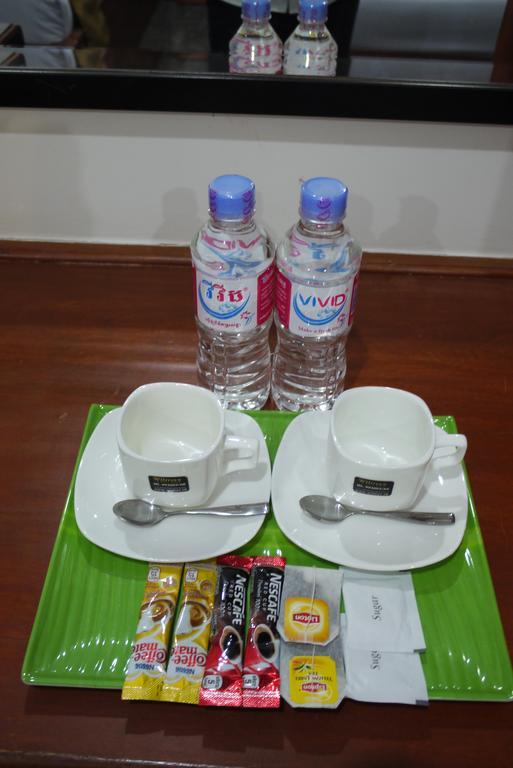 Tan Tower Hotel Phnom Penh Esterno foto