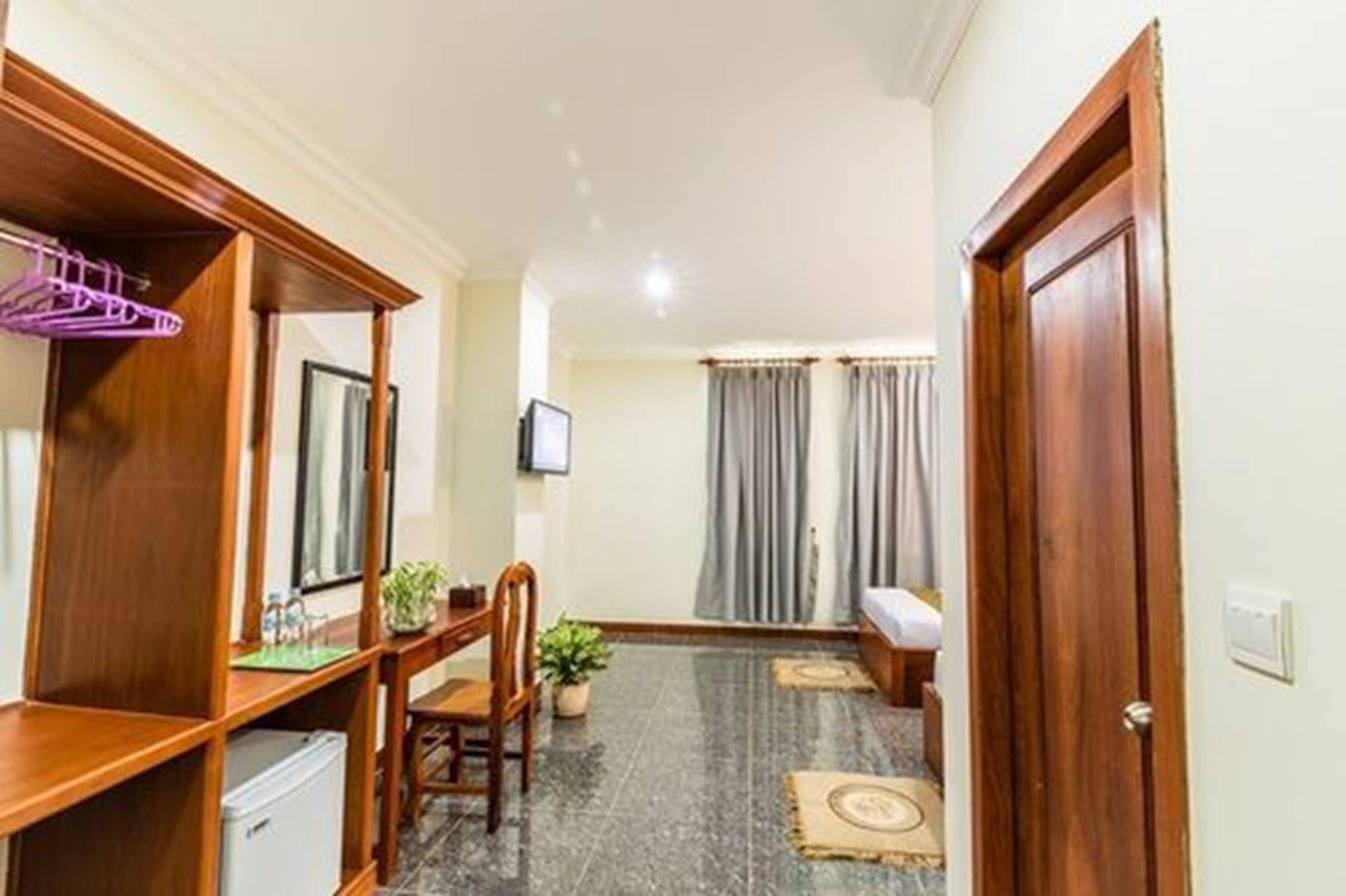 Tan Tower Hotel Phnom Penh Esterno foto